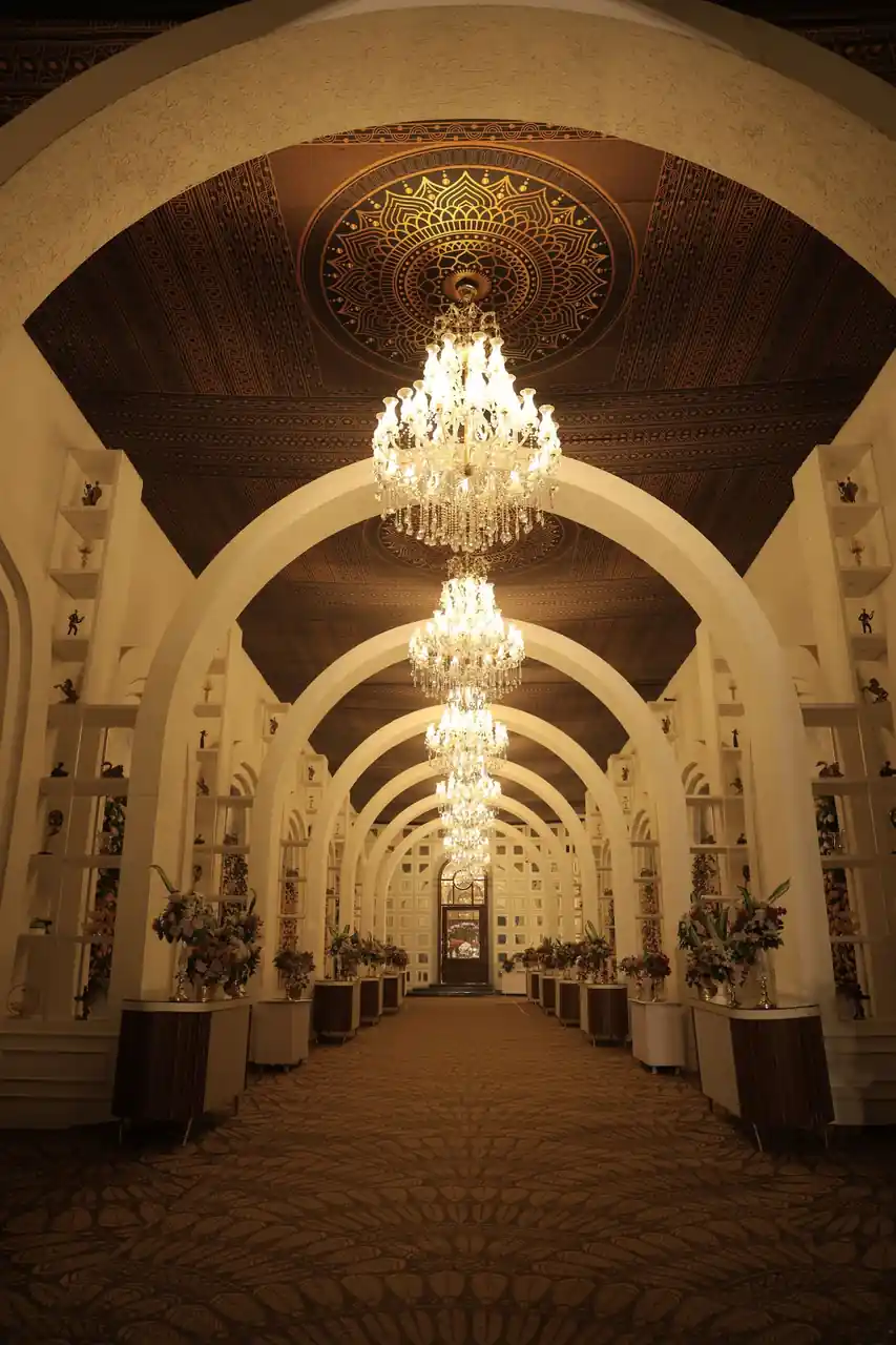Veluri Royalhotel İç Mekan Mimarisi