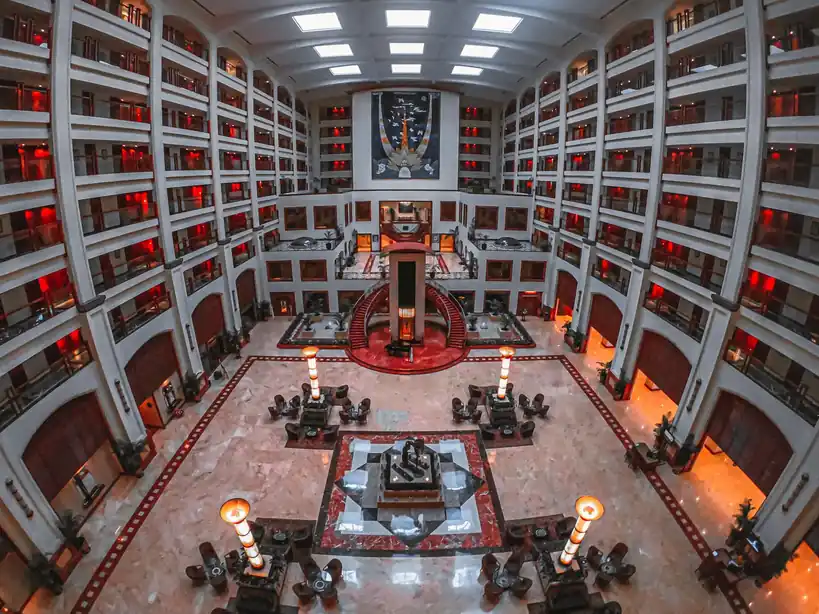 Veluri Royalhotel Lüks Giriş